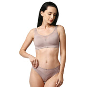 Elegant Full Coverage Padded Bra & Lace Detail Mid-Rise Brief Set