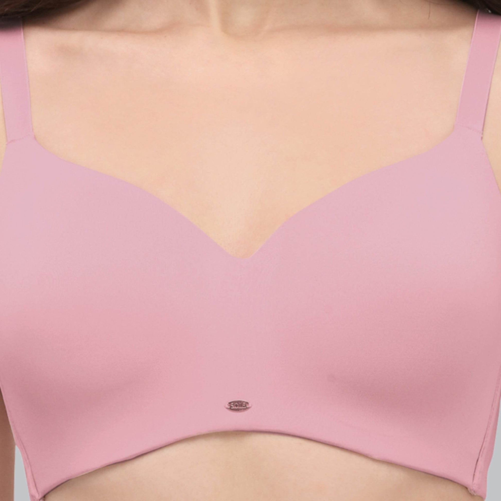 Experience Ultimate Comfort: Full Coverage, Padded, Non-Wired Ultrasoft Seamless Bra for All-Day Support